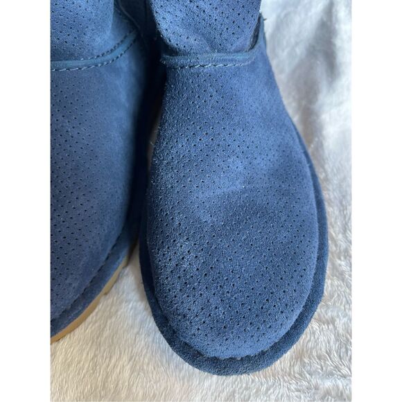 UGG Classic Mini Unlined Perforated Boots – Blue Sz 7 (1016852) - Picture 12 of 16